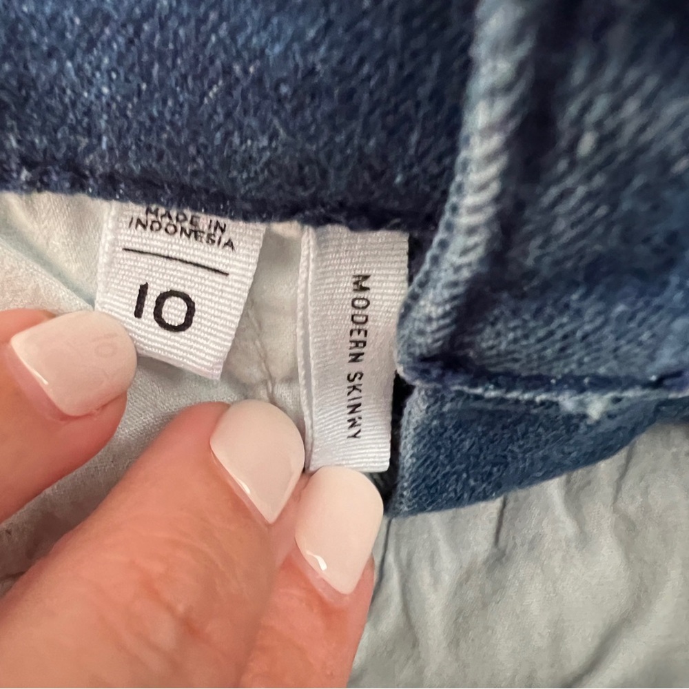 LOFT medium wash modern skinny jeans size 10 B141 - Picture 3 of 5